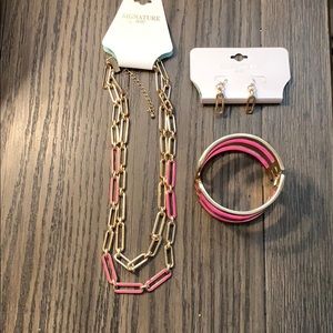 Signature unique link necklace set